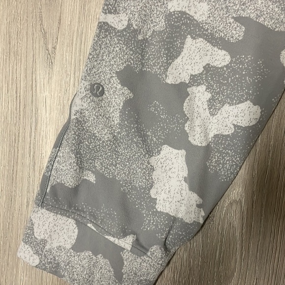 Lululemon Ready to Rulu Jogger Crop - Picture 5 of 5